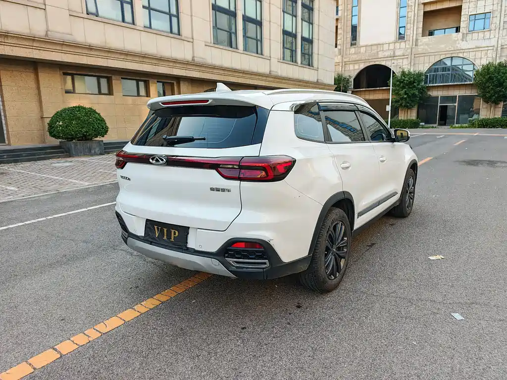 Chery Tiggo 8 2022 — фото 15