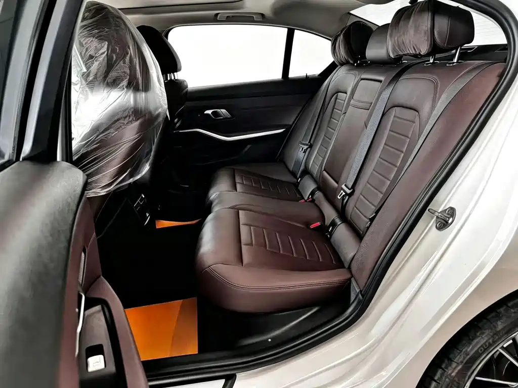BMW 3 Series 2020 — фото 10