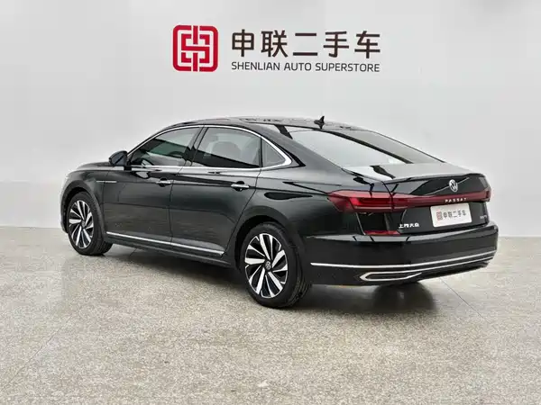Volkswagen Passat 2025