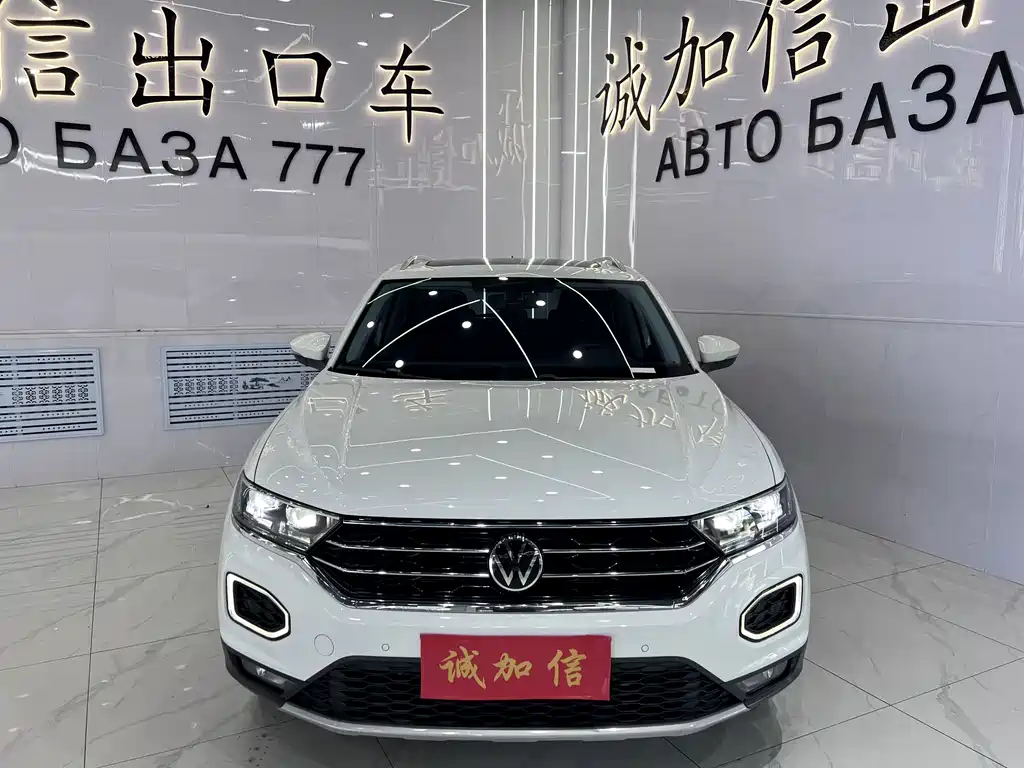 Volkswagen T-Roc 2023 — фото 2