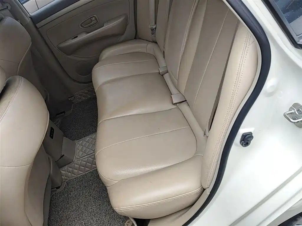 Nissan Sylphy 2018 — фото 17