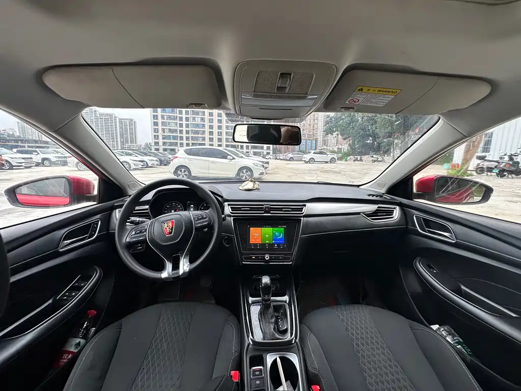 Roewe i5 2019