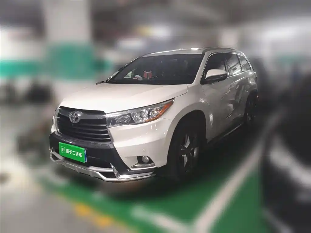Toyota Highlander 2017 — фото 1