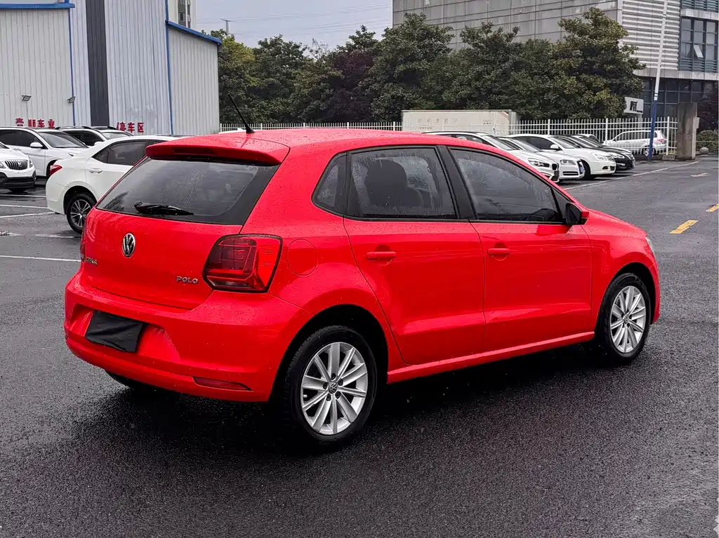 Volkswagen Polo 2015 — фото 4