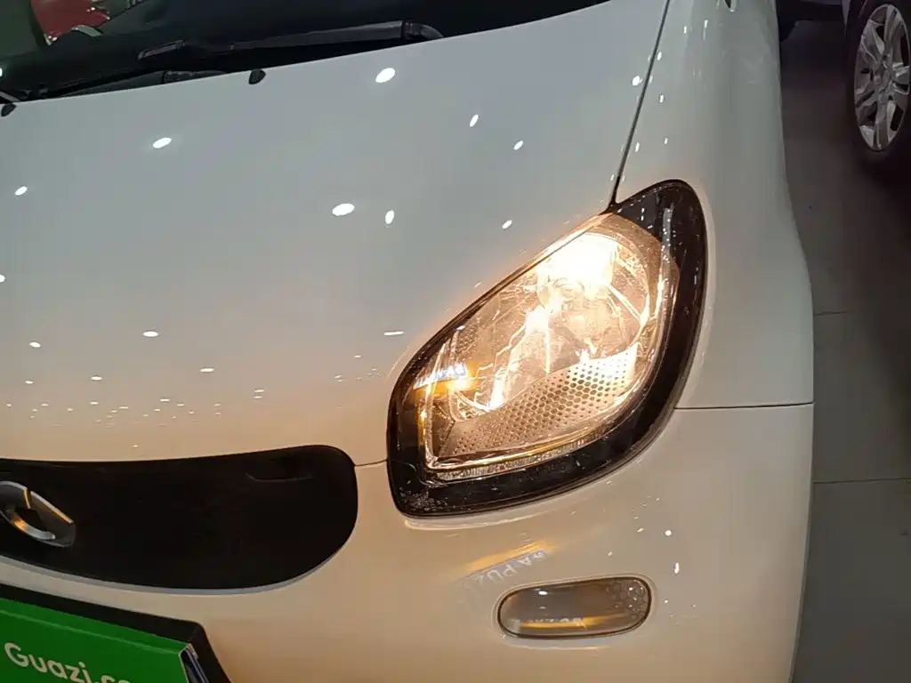 smart fortwo 2018 — фото 24