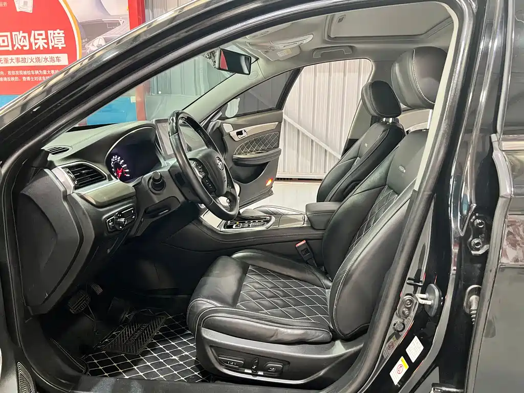 GAC Motor Trumpchi GA8 2018 — фото 4