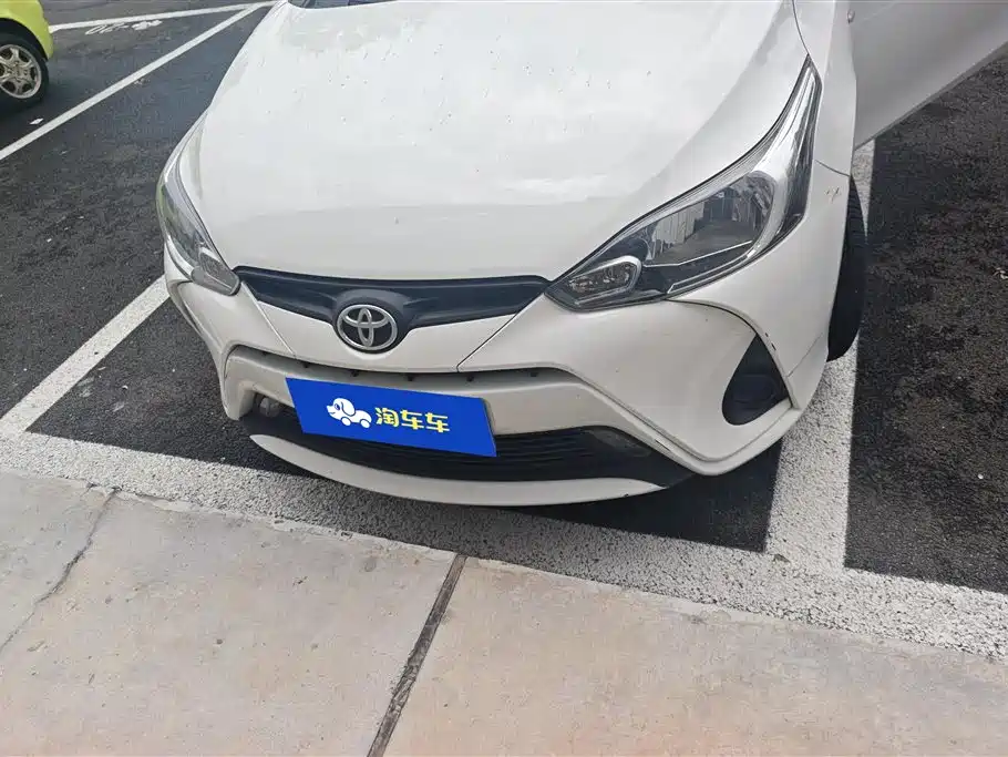 Toyota Yaris L 2018 — фото 2