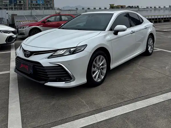 Toyota Camry 2021