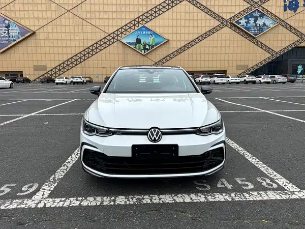Volkswagen Golf 2022