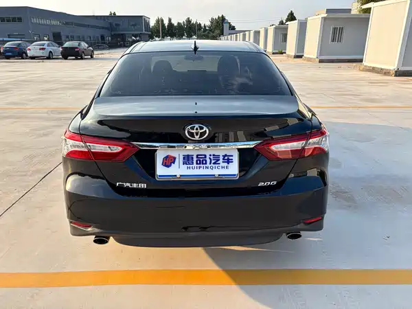 Toyota Camry 2021