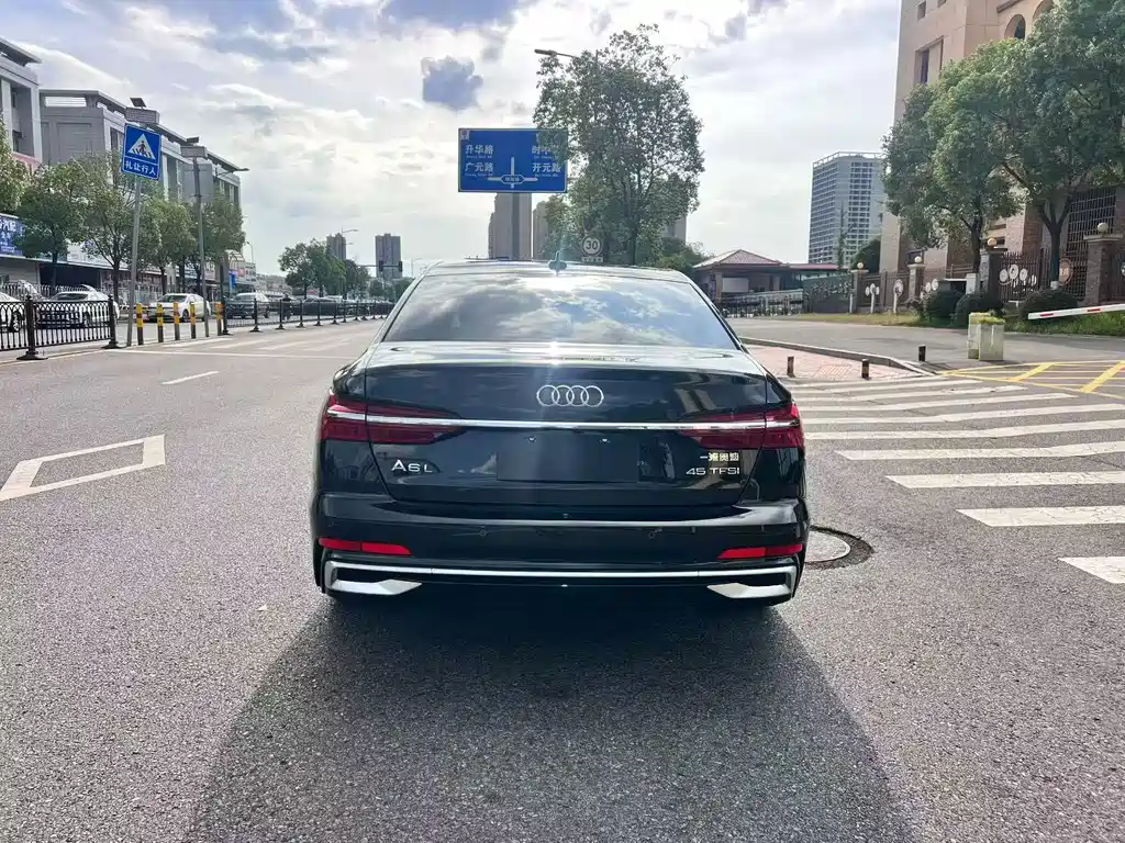 Audi A6L 2025 — фото 8