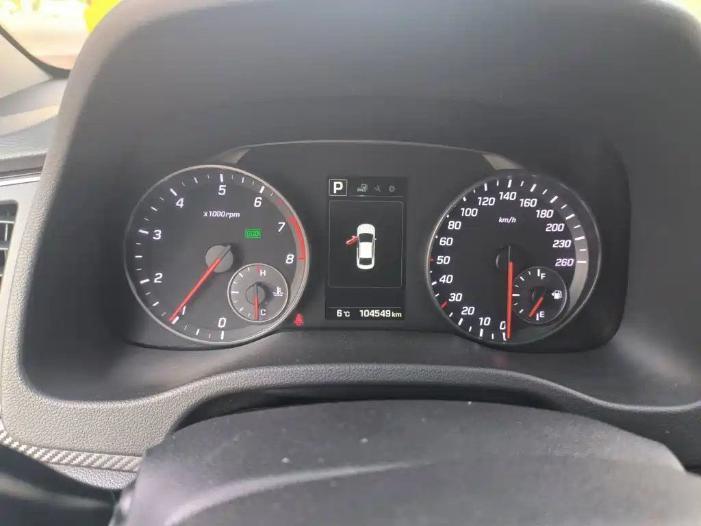 Hyundai Elantra 2019 — фото 9