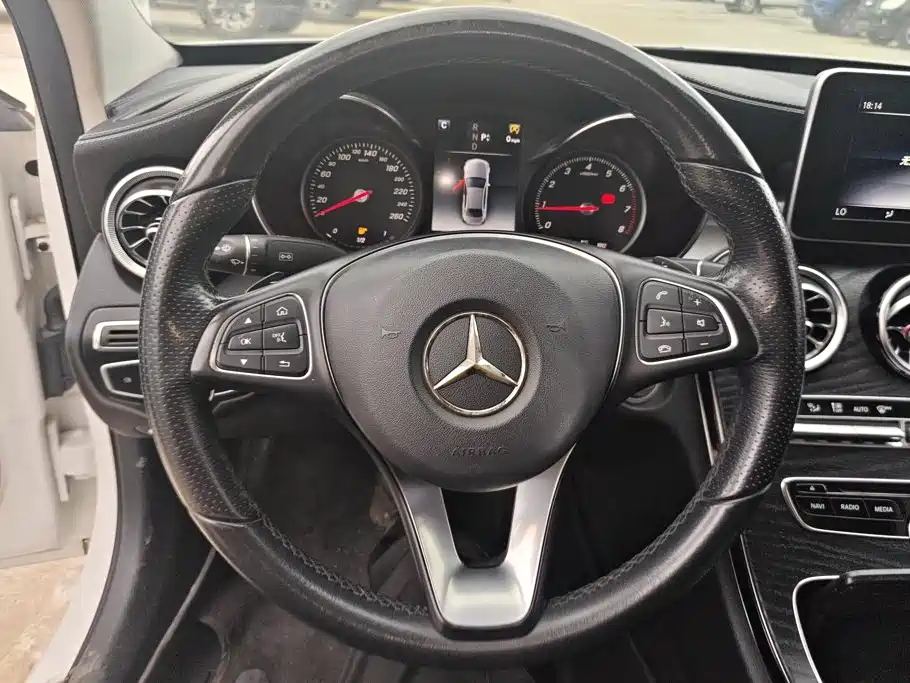 Mercedes-Benz C-Class 2018 — фото 15