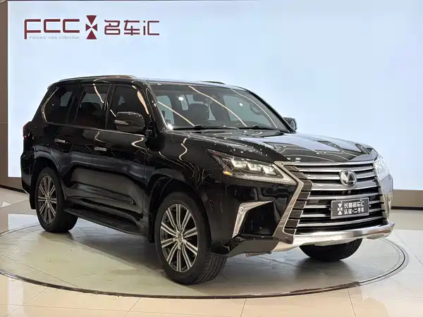 Lexus LX 2017