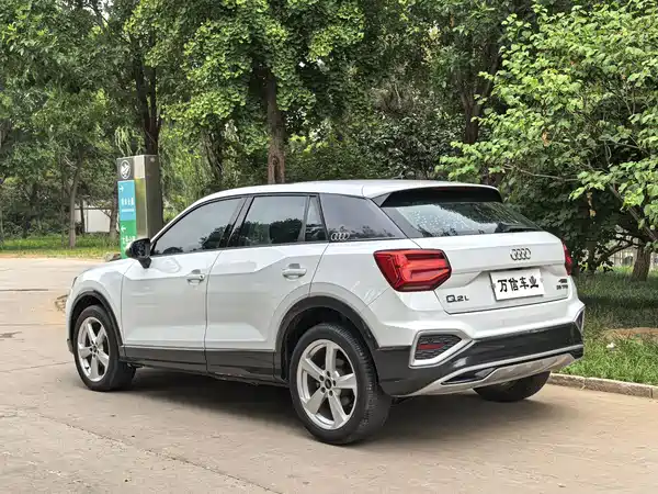 Audi Q2L 2022