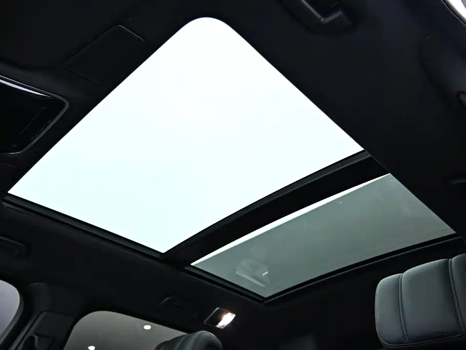 Land Rover Sport PHEV 2021 — фото 35