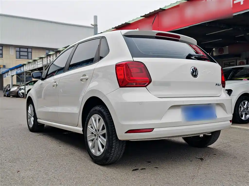 Volkswagen Polo 2016 — фото 5