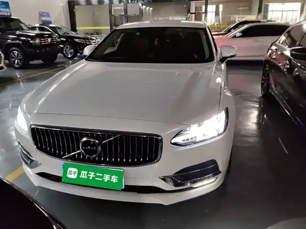 Volvo S90 2019