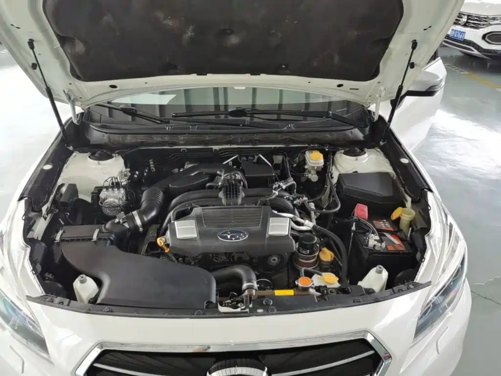 Subaru Legacy 2018 — фото 20