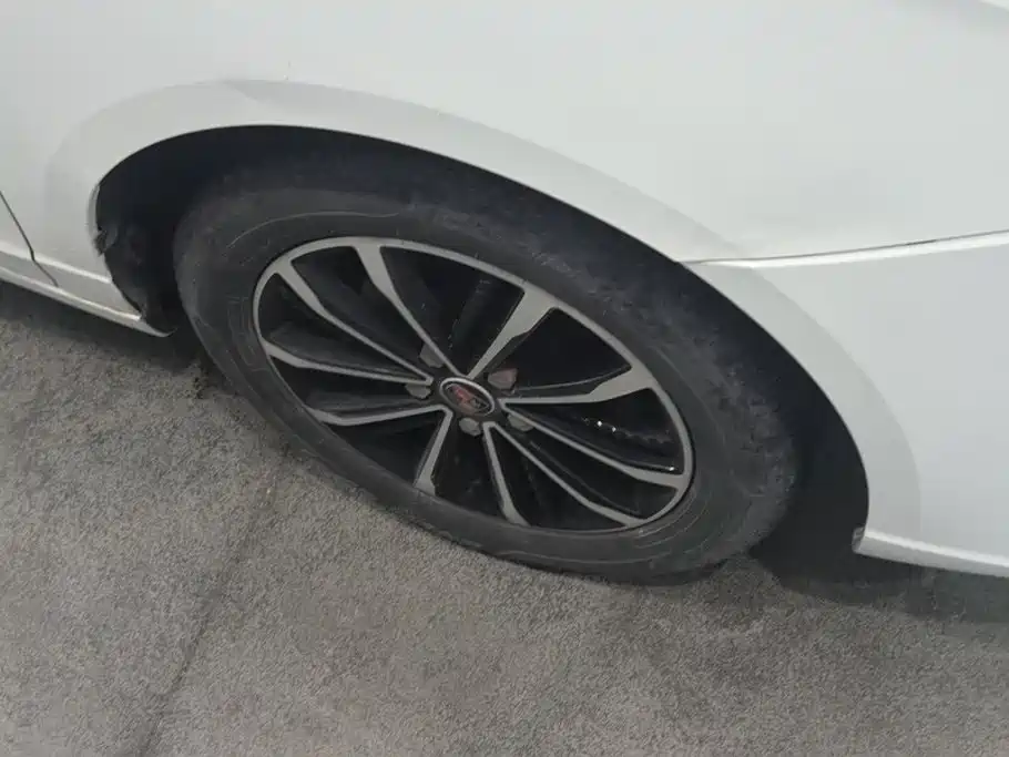 Roewe i5 2020