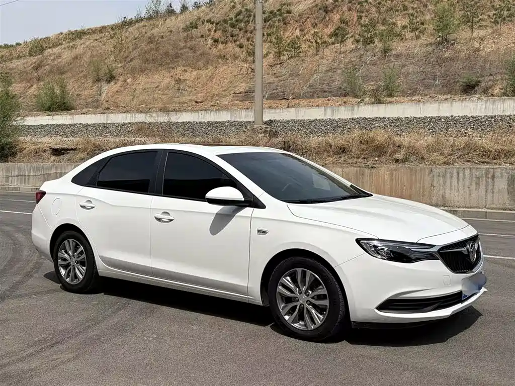 Buick Excelle 2021 — фото 8
