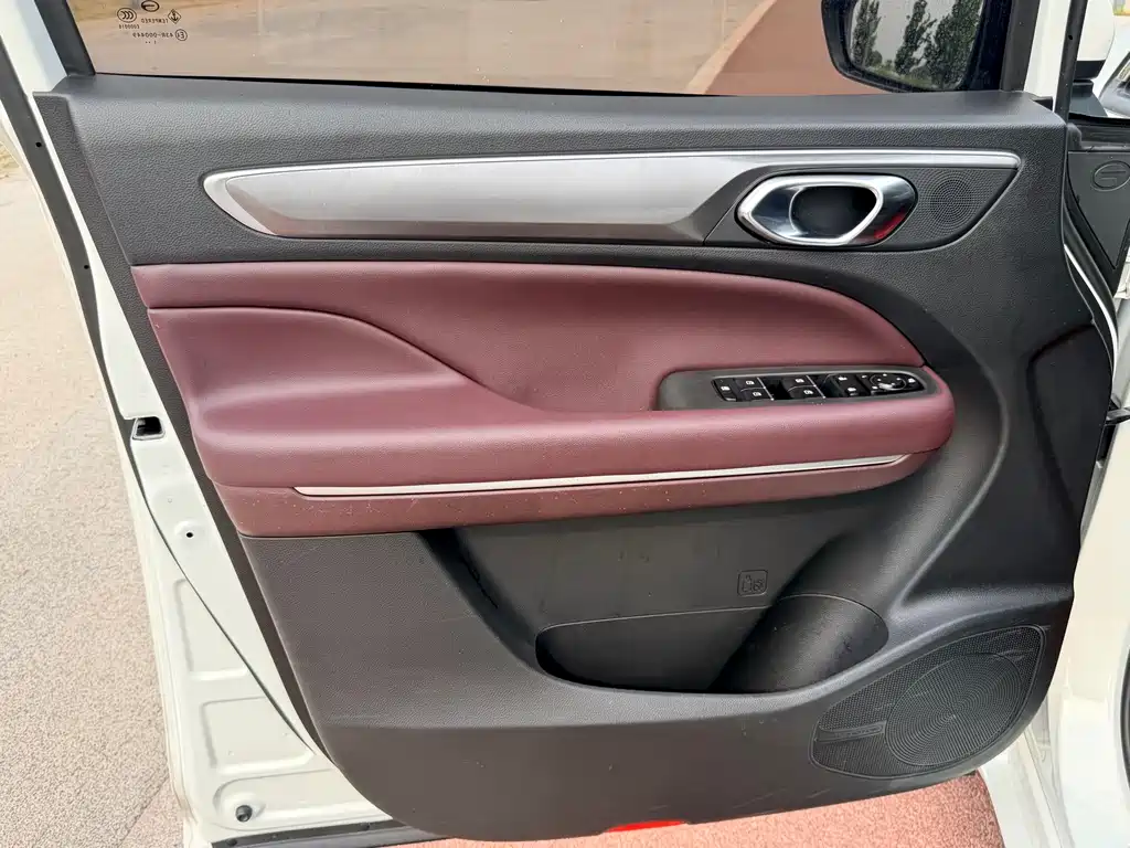 GAC Motor Trumpchi M6 2021 — фото 14