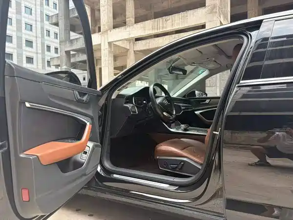 Audi A6L 2020