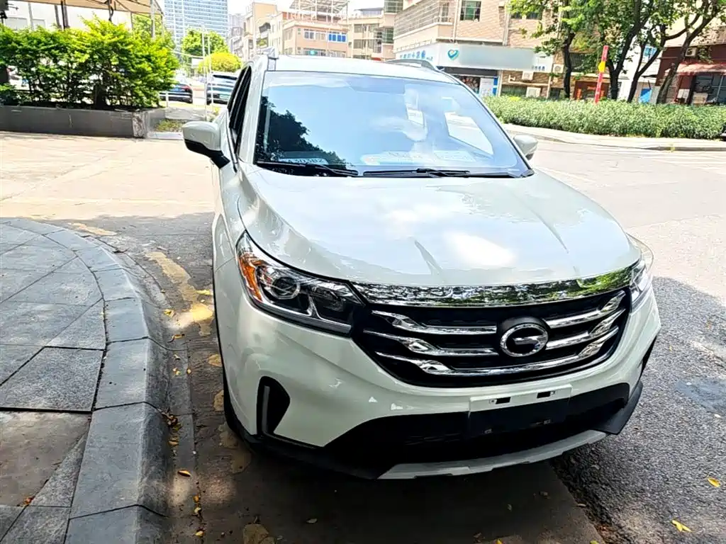 GAC Motor Trumpchi GS4 2019 — фото 3