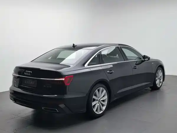 Audi A6L 2022