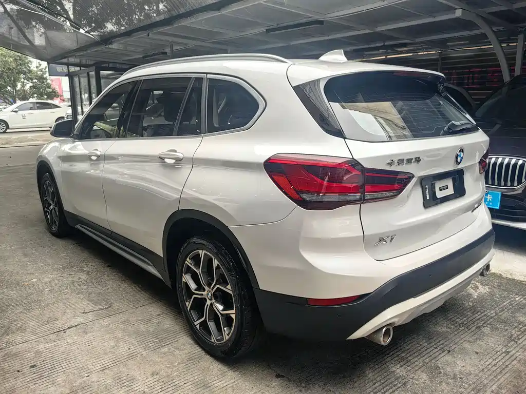BMW X1 2020 — фото 8