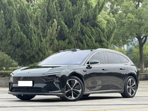 NIO ET5T 2024
