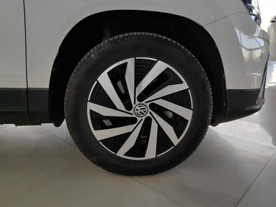 Volkswagen Tharu New Energy 2021 — фото 6
