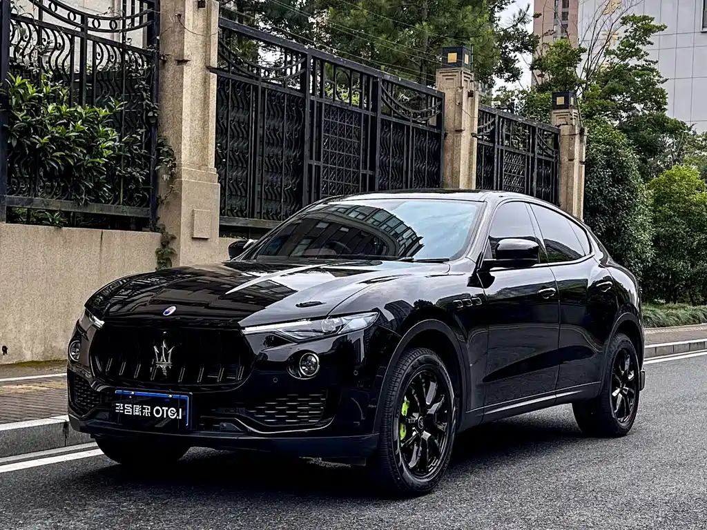 Maserati Levante 2021 — фото 1