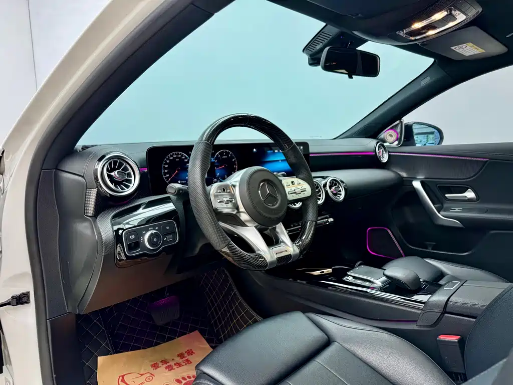 Mercedes-Benz A-Class 2022 — фото 6