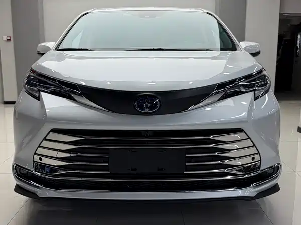 Toyota Sienna 2023