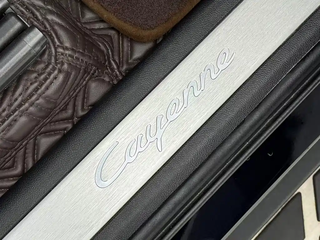 Porsche Cayenne 2021 — фото 9