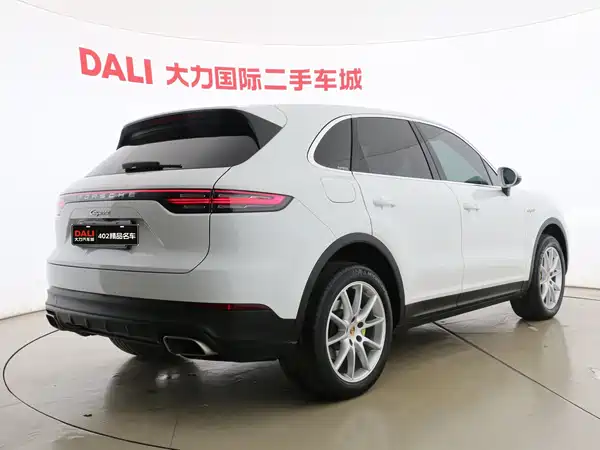 Porsche Cayenne New Energy 2022