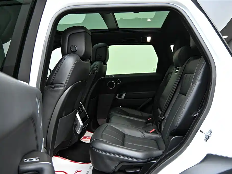 Land Rover Sport PHEV 2021 — фото 12