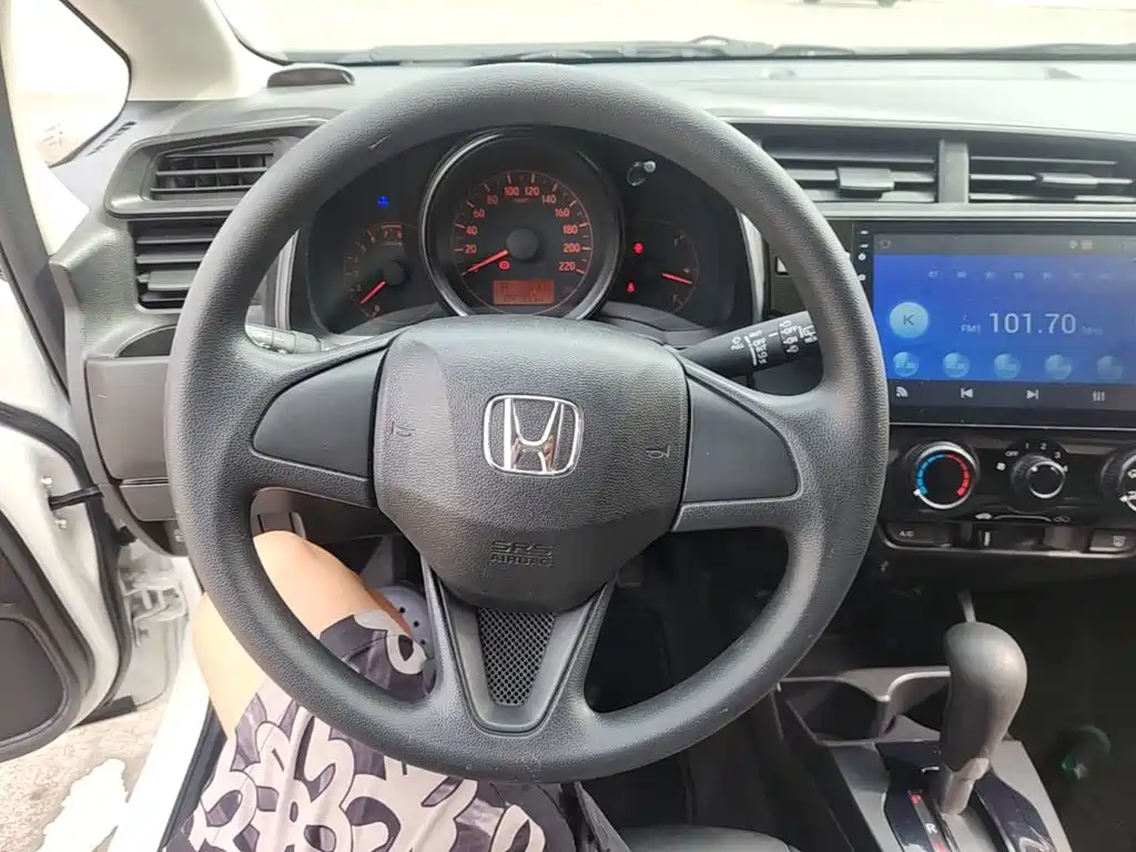 Honda Fit 2018 — фото 11