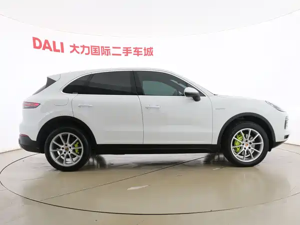 Porsche Cayenne New Energy 2022