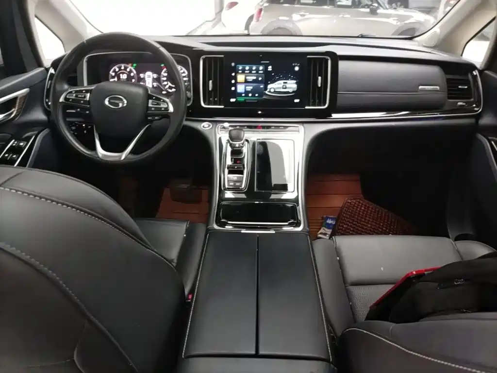 GAC Motor Trumpchi M8 2021 — фото 10