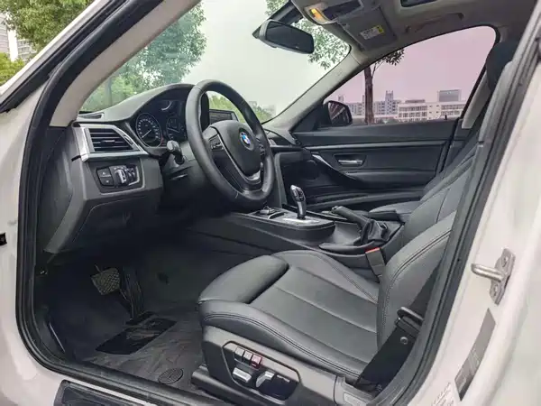 BMW 3 Series GT 2018