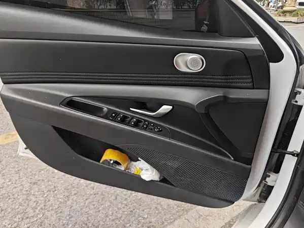 Hyundai Elantra 2023