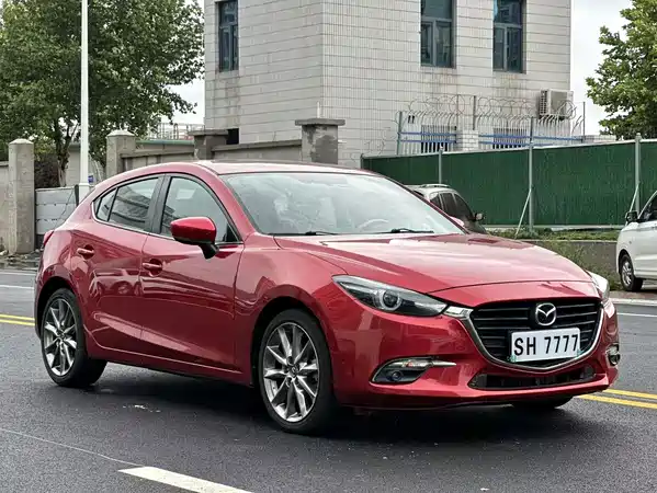 Mazda 3 Axela 2018