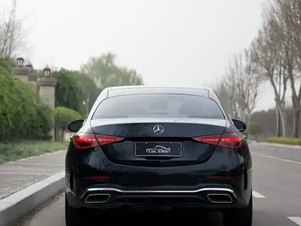 Mercedes-Benz C-Class 2024