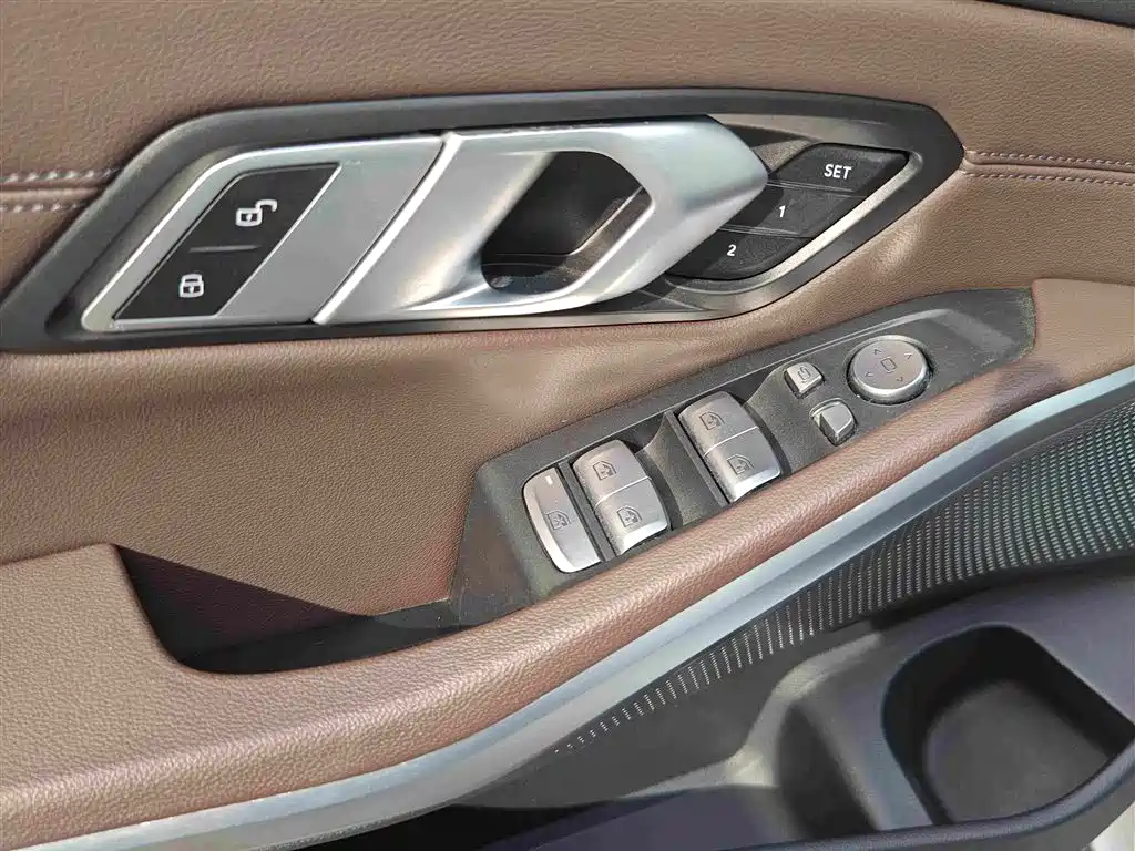 BMW 3 Series 2023 — фото 13