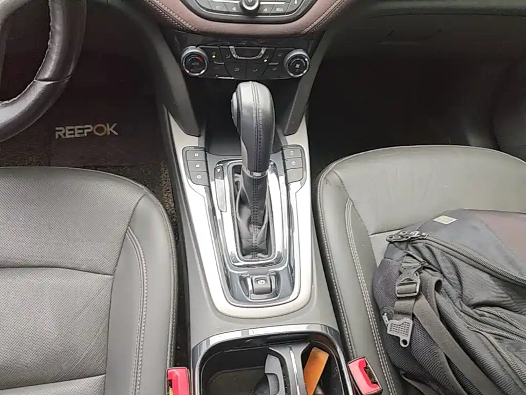 Chevrolet Malibu 2017 — фото 14