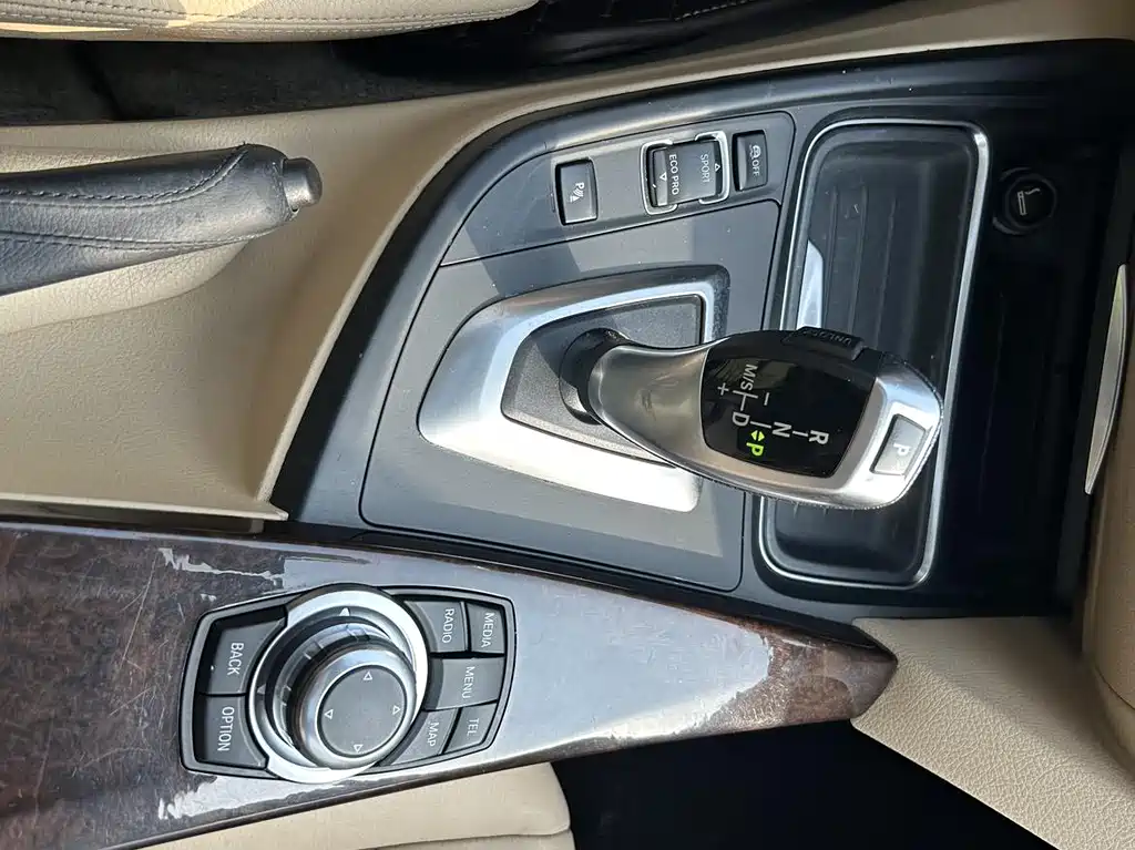 BMW 3 Series 2013 — фото 16