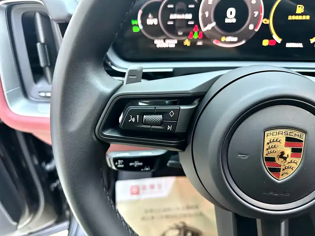 Porsche Cayenne 2024 — фото 15