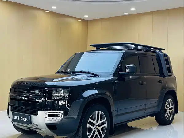 Land Rover Defender 2025